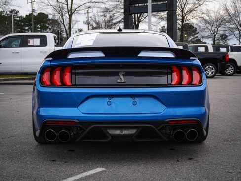 Used 2021 Ford Mustang Shelby GT500 w/ Technology Package image 10