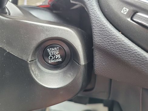Used 2019 Jeep Compass Trailhawk w/ Cold Weather Group AWD/4WD image 28