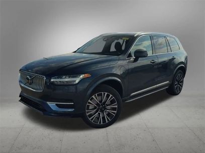 New 2025 Volvo XC90 T8 Plus w/ Protection Package Premier