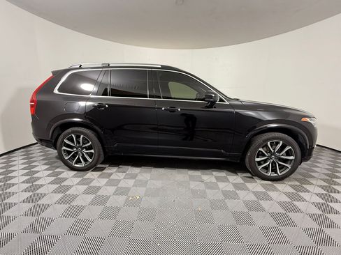 Used 2018 Volvo XC90 T6 Momentum w/ Convenience Package image 9