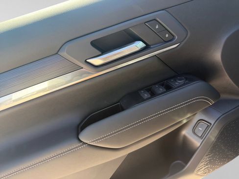 New 2027 GMC Terrain Elevation w/ Elevation Premium Package AWD/4WD image 21