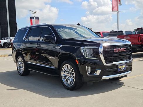 Used 2023 GMC Yukon SLT w/ SLT Luxury Package AWD/4WD image 3