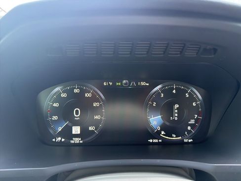 Used 2022 Volvo XC90 T6 Momentum w/ Advanced Package image 22