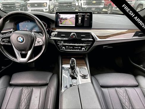 Used 2021 BMW 530i w/ Convenience Package RWD image 5