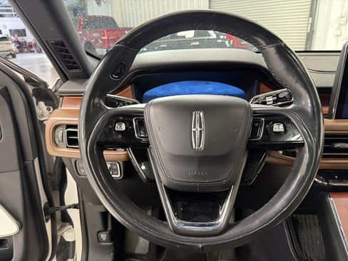 Used 2021 Lincoln Aviator Grand Touring w/ Equipment Group 302A AWD/4WD image 17