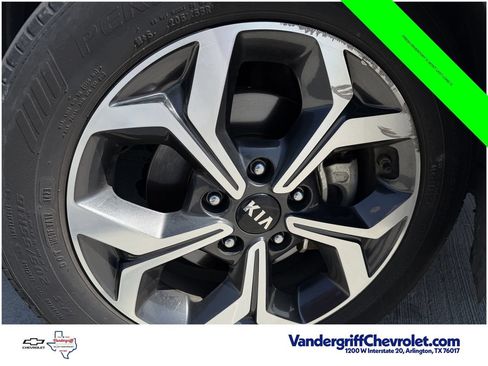 Used 2021 Kia Forte LXS FWD image 9