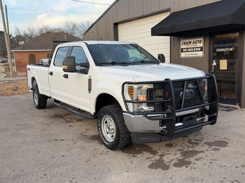Used 2019 Ford F250 XL w/ Power Equipment Group image 3