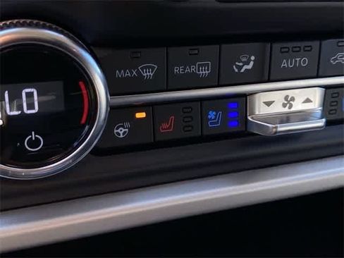 New 2024 Ford Expedition XLT image 17