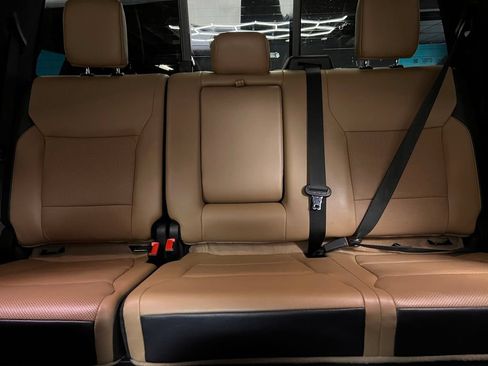 Used 2024 Ford F250 Lariat w/ Lariat Ultimate Package AWD/4WD image 12