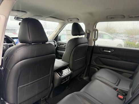 New 2026 Nissan Armada SV image 29