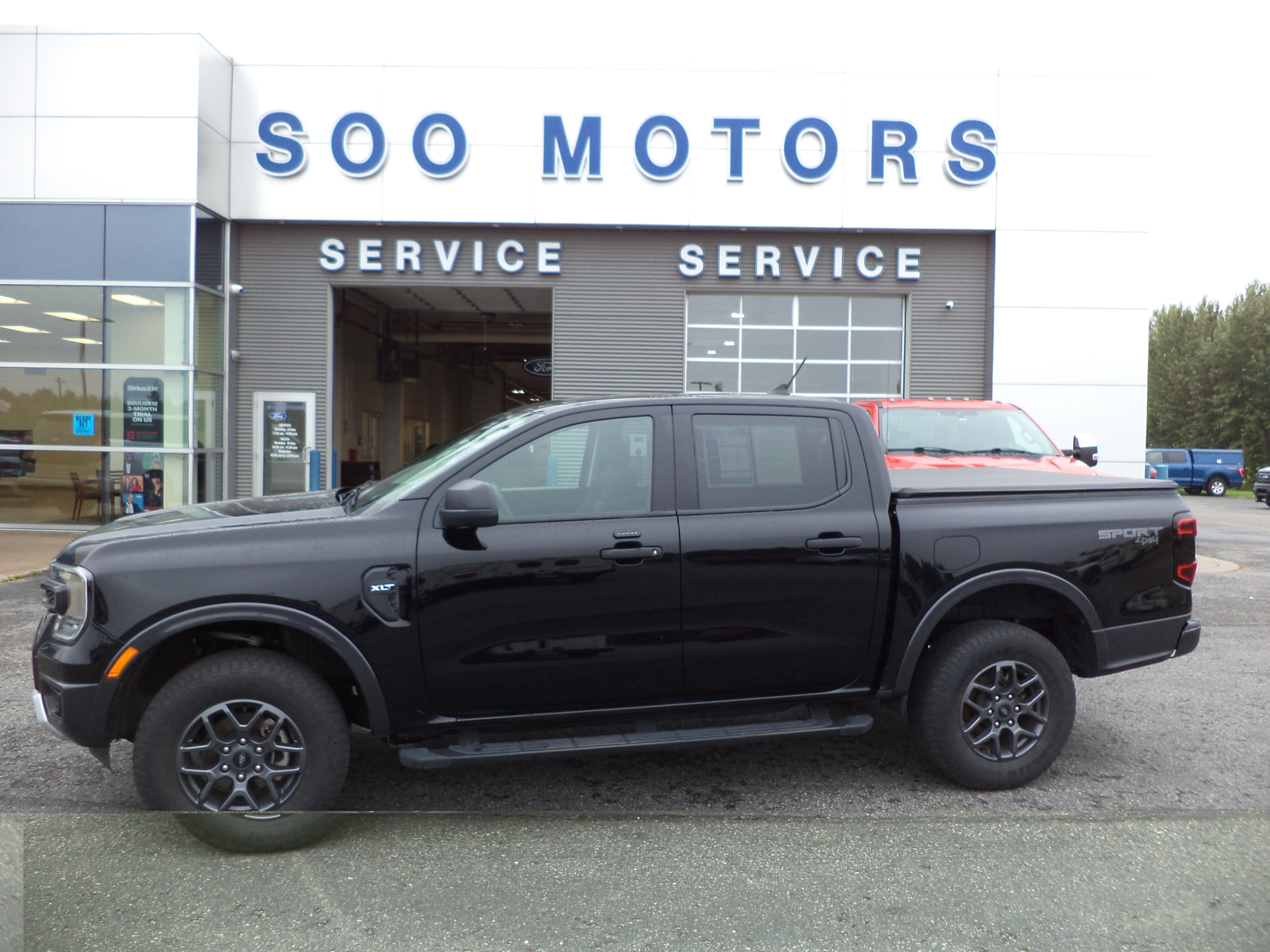 Used 2024 Ford Ranger XLT w/ Equipment Group 301A High AWD/4WD image 1