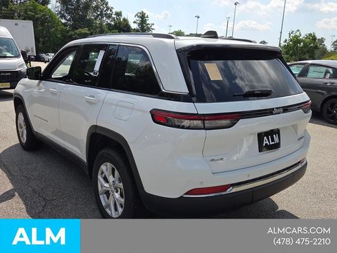 Used 2023 Jeep Grand Cherokee Limited AWD/4WD image 11