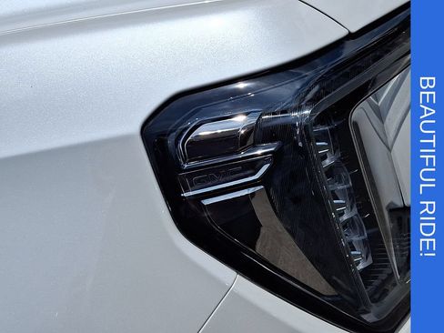 Certified 2023 GMC Yukon XL Denali AWD/4WD image 9