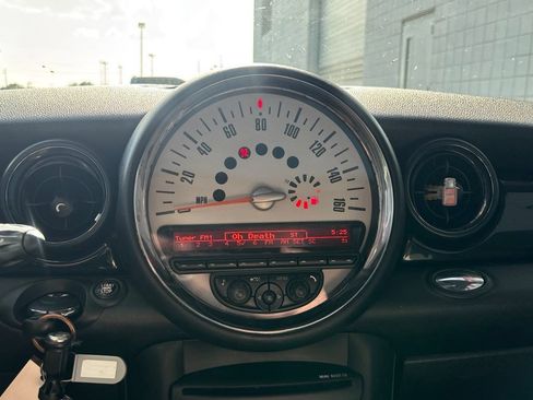 Used 2011 MINI Cooper Hardtop FWD image 10