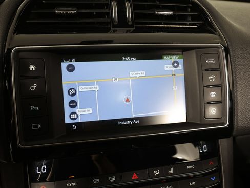 Used 2018 Jaguar F-PACE Prestige AWD/4WD image 37