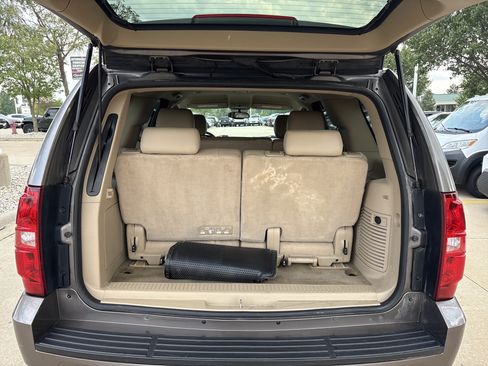 Used 2012 Chevrolet Tahoe LT w/ Luxury Package AWD/4WD image 12