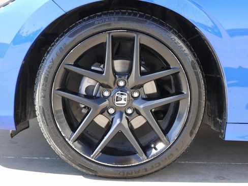 Used 2023 Honda Civic Sport image 6
