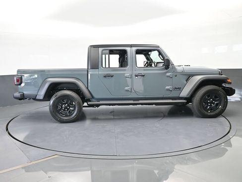 New 2026 Jeep Gladiator Sport image 7