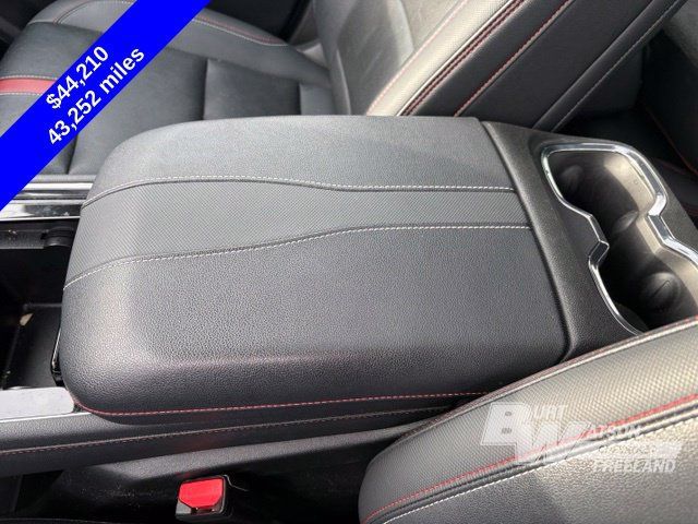 Used 2024 Chevrolet Traverse RS w/ LPO, Floor Liner Package AWD/4WD image 24