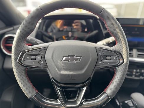 New 2026 Chevrolet Trax RS w/ Sunroof Package image 20