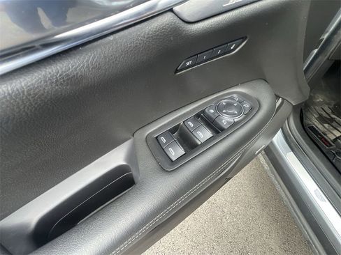 Used 2021 Cadillac XT6 Premium Luxury image 21