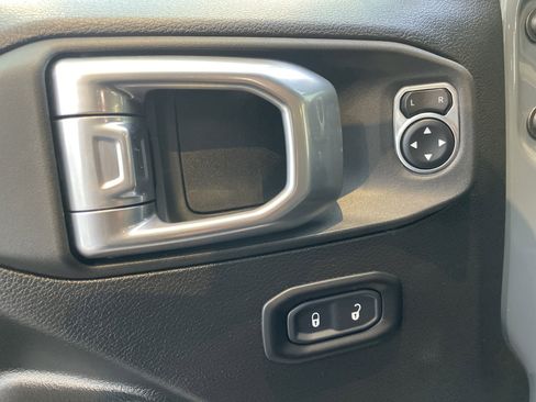 Used 2025 Jeep Wrangler Sport S w/ Convenience Group image 15