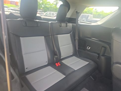 Used 2023 Ford Explorer XLT w/ Equipment Group 202A AWD/4WD image 11