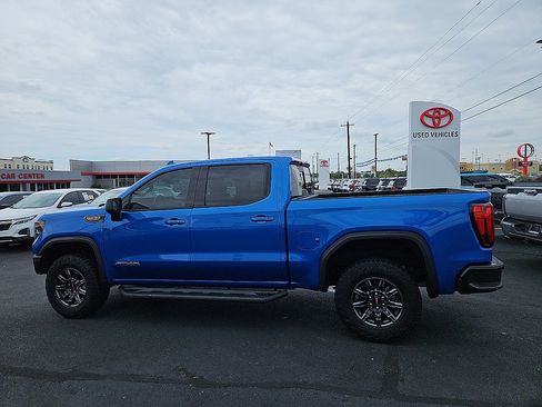 Used 2024 GMC Sierra 1500 AT4X AWD/4WD image 2