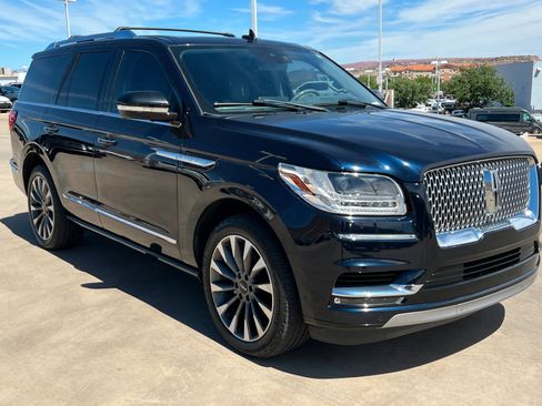 Used 2021 Lincoln Navigator Reserve w/ Luxury Package AWD/4WD image 7