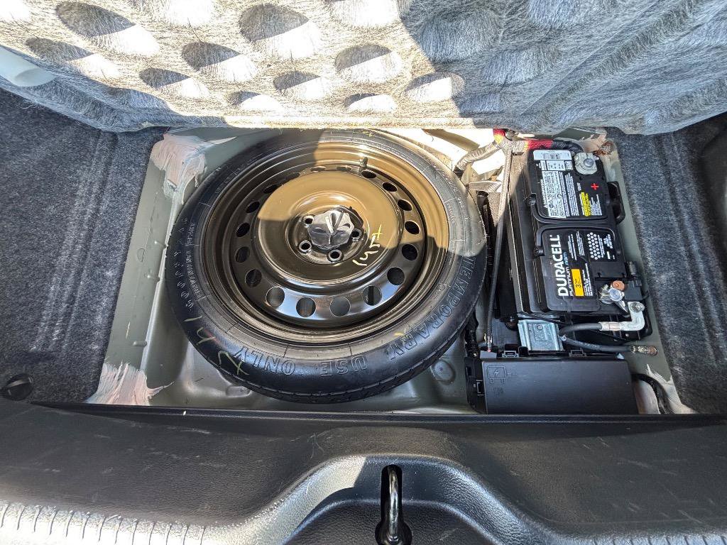 Used 2013 Chrysler 300 S RWD image 28