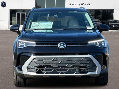 New 2025 Volkswagen Taos SE image 9