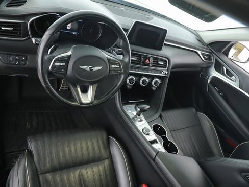 Used 2020 Genesis G70 3.3T image 17