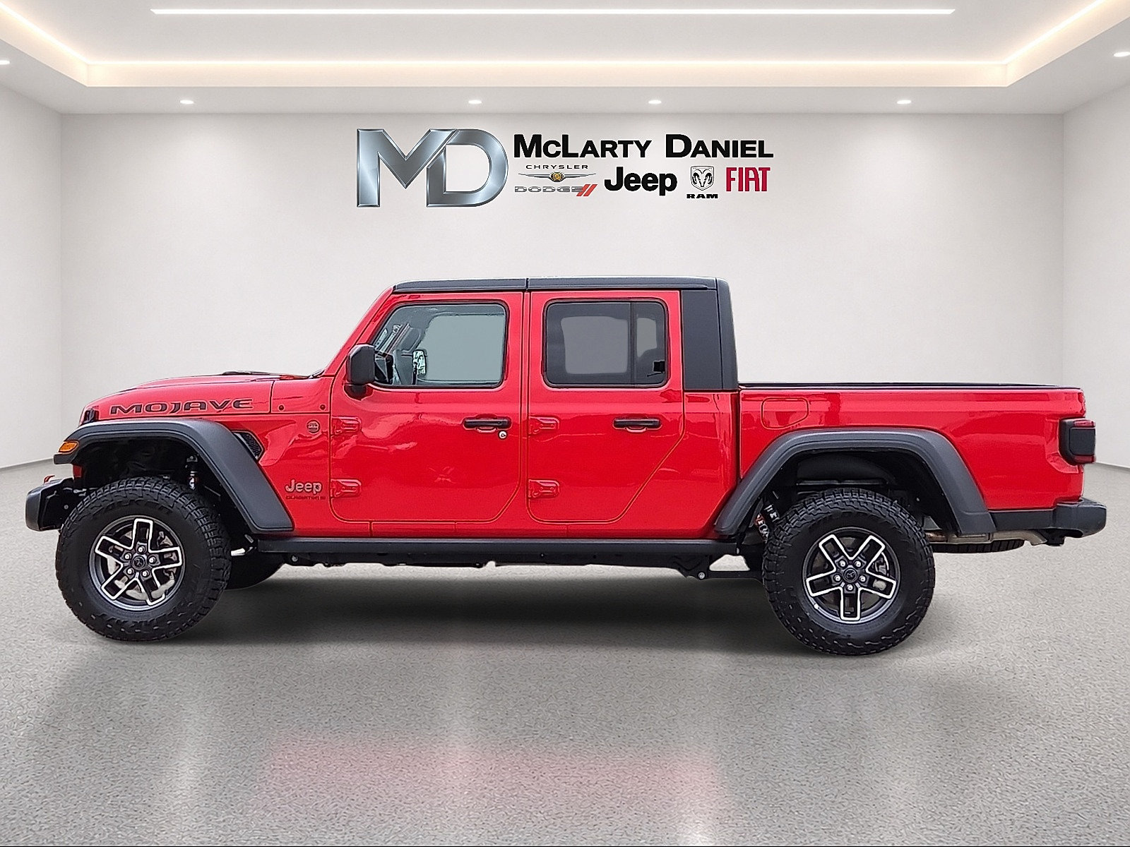 Used 2026 Jeep Gladiator Mojave AWD/4WD image 3
