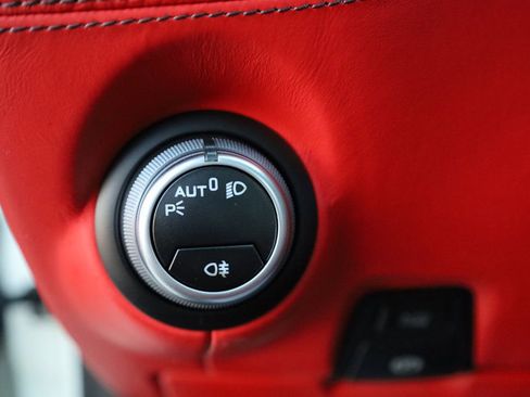 Used 2017 Ferrari GTC4Lusso Coupe image 36