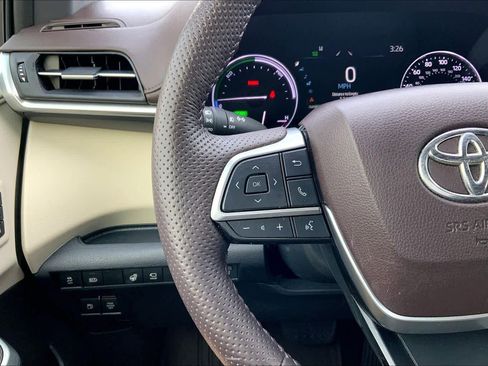 Certified 2021 Toyota Sienna Platinum image 45