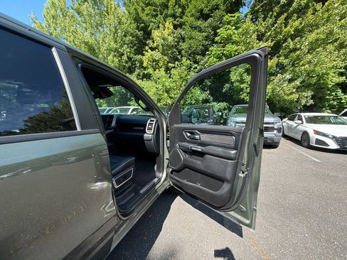 Used 2021 RAM 1500 Laramie w/ Sport Appearance Package AWD/4WD image 34