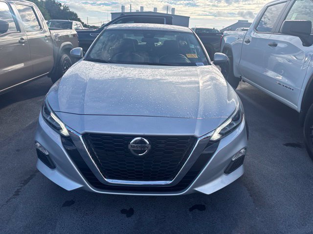 Used 2022 Nissan Altima 2.5 SV FWD image 2