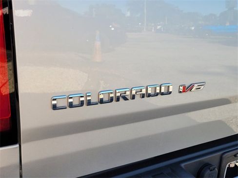 Used 2019 Chevrolet Colorado Z71 image 12