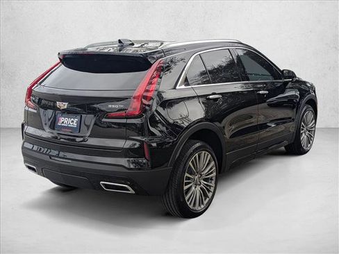 Used 2024 Cadillac XT4 Premium Luxury image 5