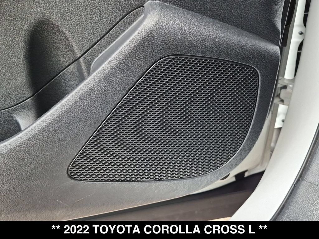 Used 2022 Toyota Corolla Cross L FWD image 24