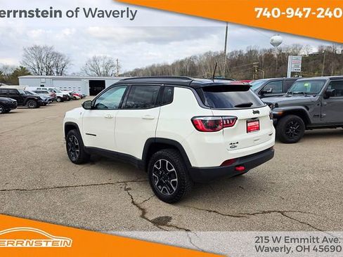 Used 2019 Jeep Compass Trailhawk image 5