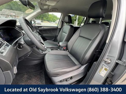 Used 2022 Volkswagen Tiguan SE AWD/4WD image 25