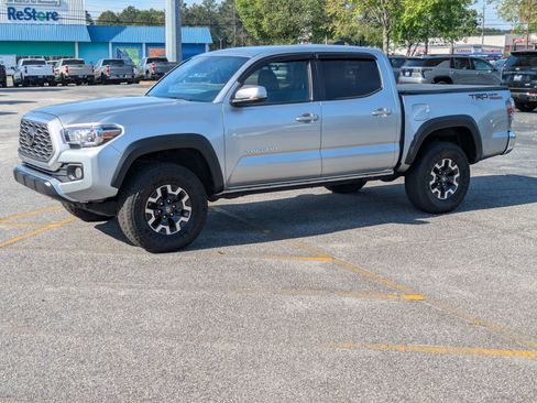 Used 2023 Toyota Tacoma TRD Off-Road RWD image 8