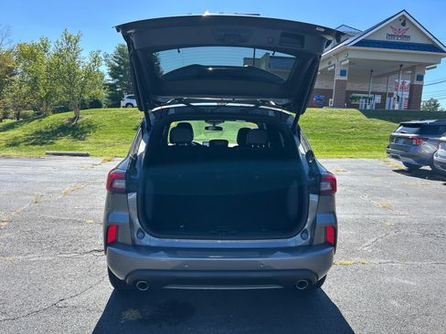 Used 2023 Ford Escape ST-Line Select w/ Tech Pack #2 AWD/4WD image 12