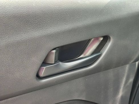 Used 2025 Nissan Altima 2.5 SV FWD image 25