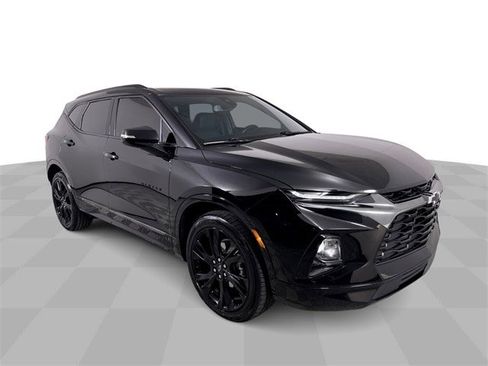 Used 2022 Chevrolet Blazer RS image 2