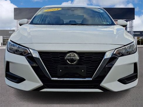 Used 2023 Nissan Sentra SV image 2