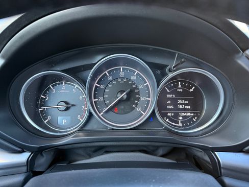 Used 2018 MAZDA CX-5 Touring w/ Preferred Equipment Package image 11