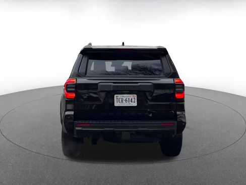 Used 2025 Toyota 4Runner TRD Off-Road image 12