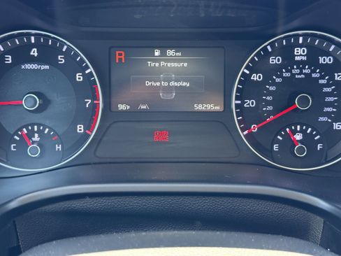 Used 2024 Kia Forte LXS FWD image 21